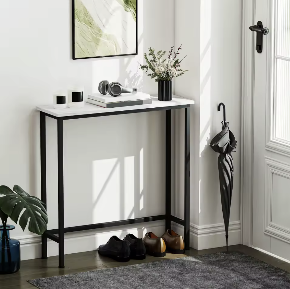 Console au style minimaliste en métal noir